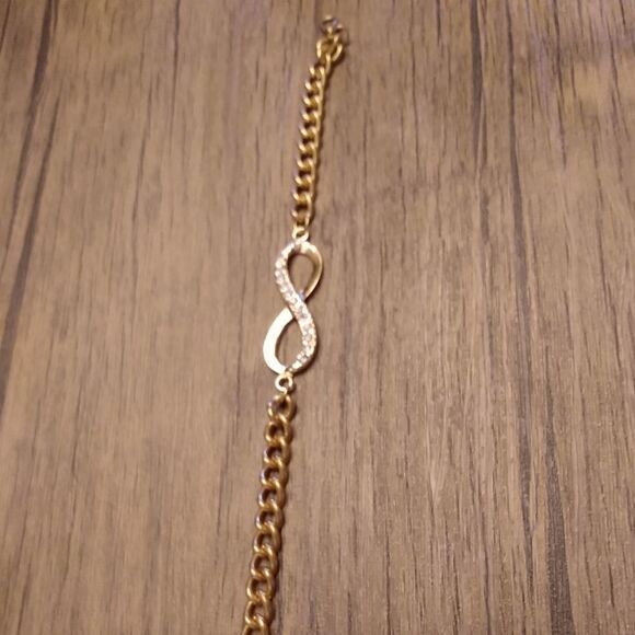 Infinity gold chain link bracelet with crystals - Picture 3 of 3